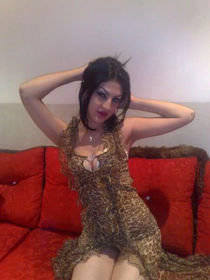 Beautiful NRI babe Sunny